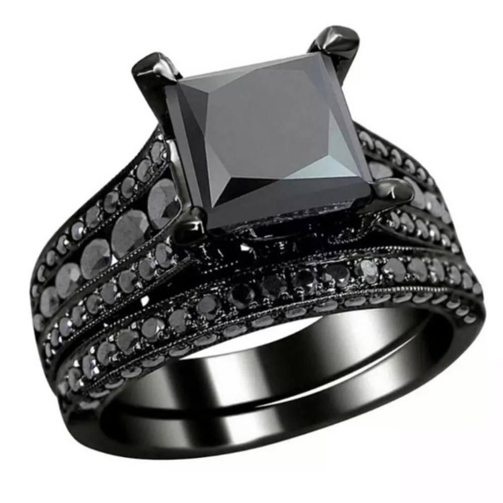 NEW 5CT Black Sapphire 18K Gold Ring
